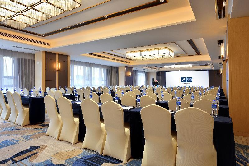 Holiday Inn Express Chengdu Tianhe Exterior foto