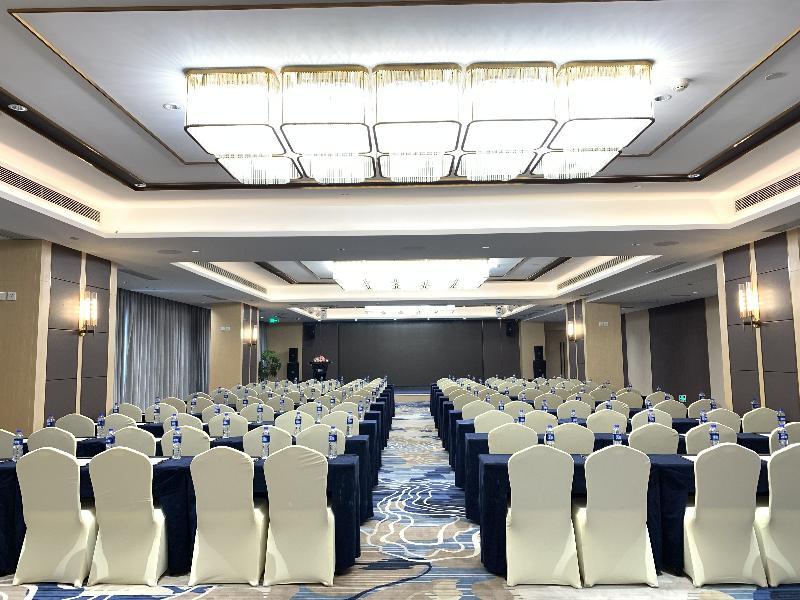 Holiday Inn Express Chengdu Tianhe Exterior foto